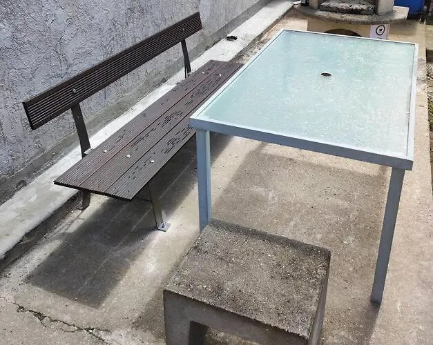 Schoene 1 Raum, 1 - 2 Bett In - Elbe * Schönebeck